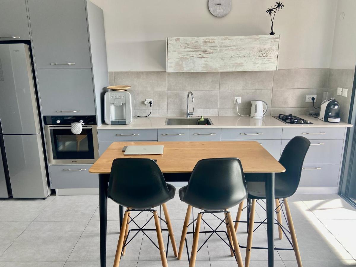 Beauty Apartment 3 Rooms Wi-Fi Netanya Esterno foto